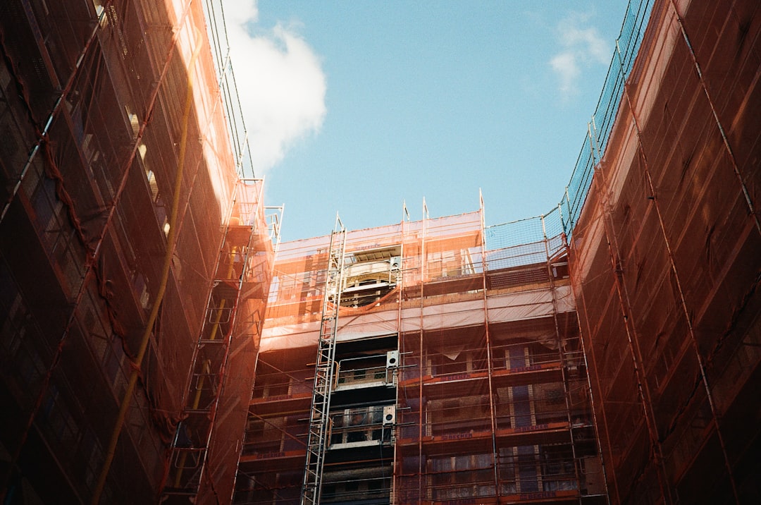 Wat kost een huis verbouwen? Praktische tips voor wonen-en-interieur