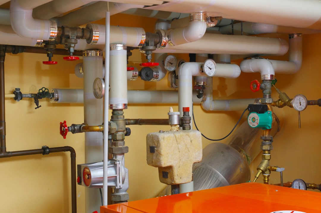 Warmtepomp met vloerverwarming: zo werkt de combinatie (en waar je op moet letten)