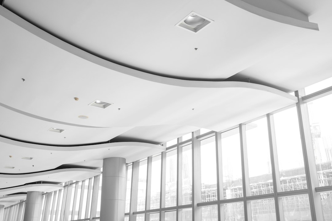 Plafond isoleren voor geluid: zo pak je het effectief aan
