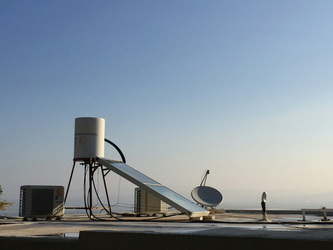 Zonneboiler of warmtepomp: welke kies je voor warm water?